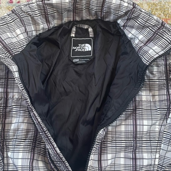 Women's The North Face Plaid Inner Liner Zip Up Jacket - Picture 5 of 9
